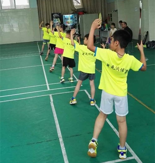 飞速体育飞速羽毛球培训中心 飞速体育飞速羽毛球培训中心